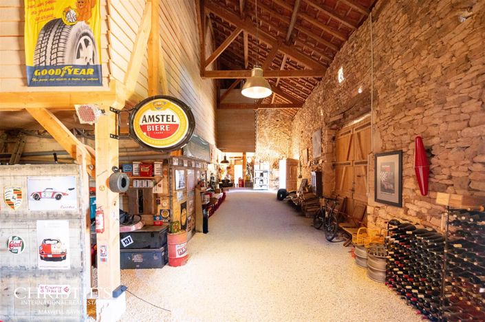 Image No.24-6 Bed House for sale