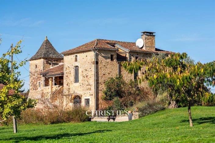 Image No.3-6 Bed House for sale