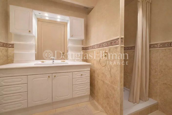 Image No.5-Appartement de 3 chambres à vendre à Bordeaux