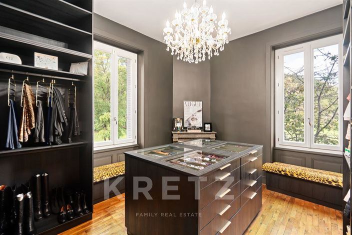 Image No.7-7 Bed House for sale