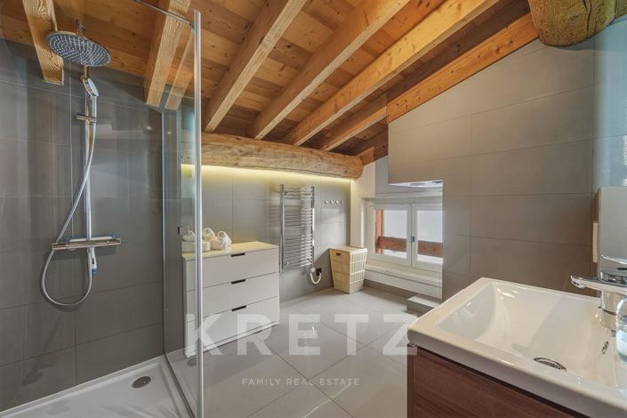 Image No.11-6 Bed House for sale