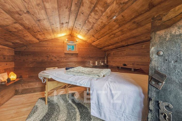 Image No.14-6 Bed House for sale