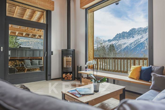 Image No.3-6 Bed House for sale