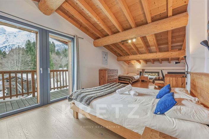 Image No.6-6 Bed House for sale