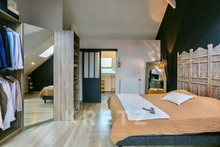 Image No.12-3 Bed House for sale