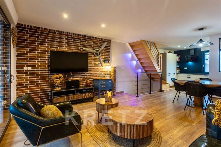 Image No.9-3 Bed House for sale