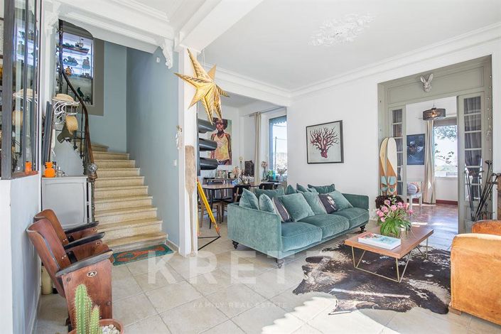 Image No.4-4 Bed House for sale