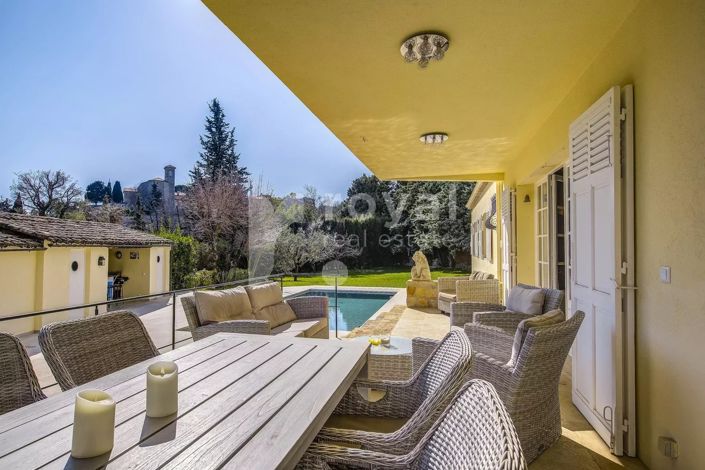 Image No.10-5 Bed House for sale
