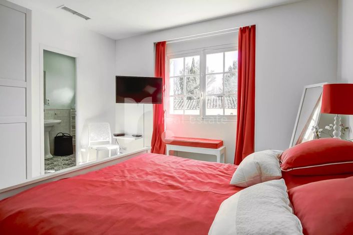 Image No.22-5 Bed House for sale