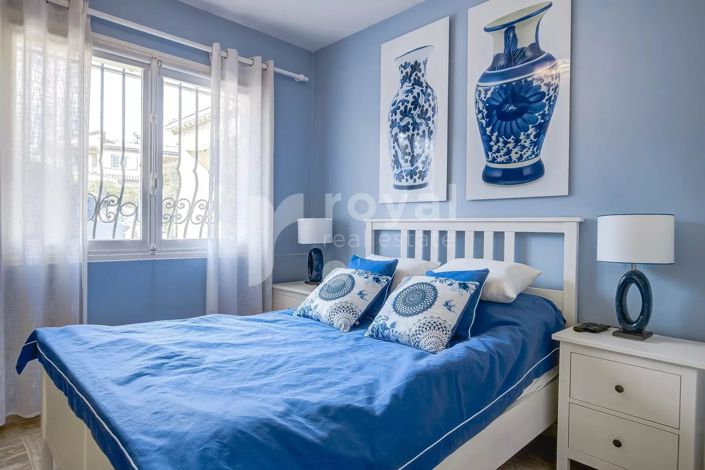 Image No.25-5 Bed House for sale
