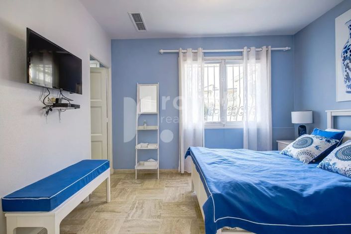 Image No.26-5 Bed House for sale