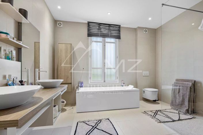 Image No.8-Maison de 5 chambres à vendre à Juan-les-Pins