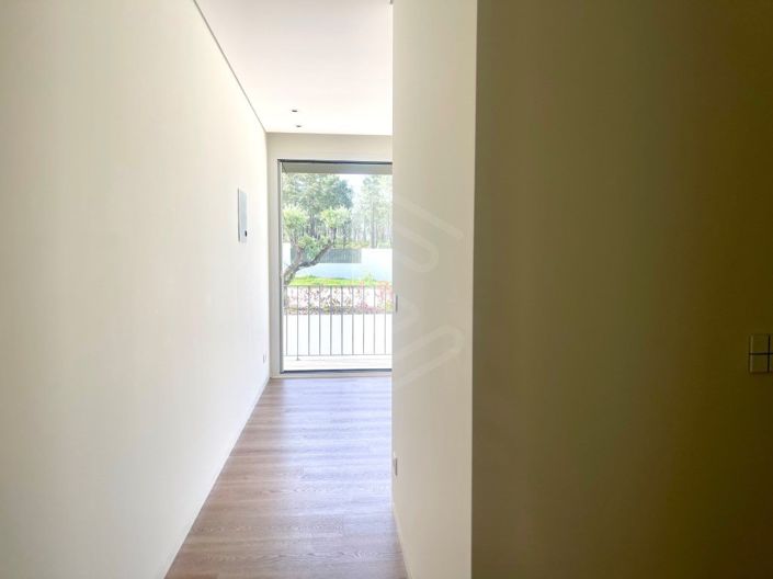 Image No.19-4 Bed House for sale