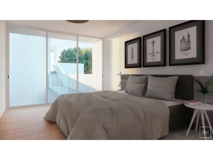 Image No.24-4 Bed House for sale