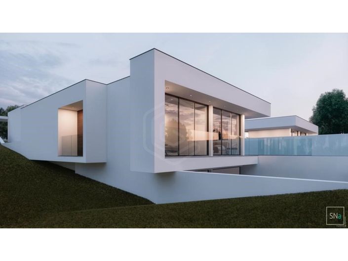 Image No.8-4 Bed House for sale