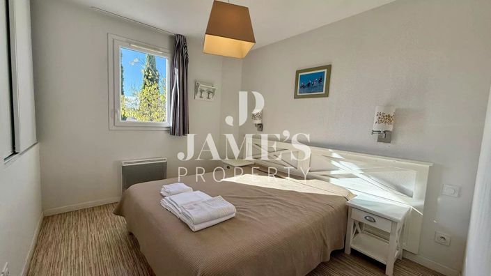 Image No.4-2 Bed House for sale