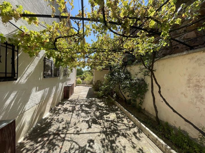 Image No.5-4 Bed House for sale