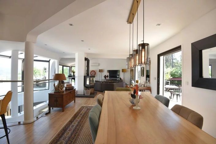 Image No.3-4 Bed House for sale