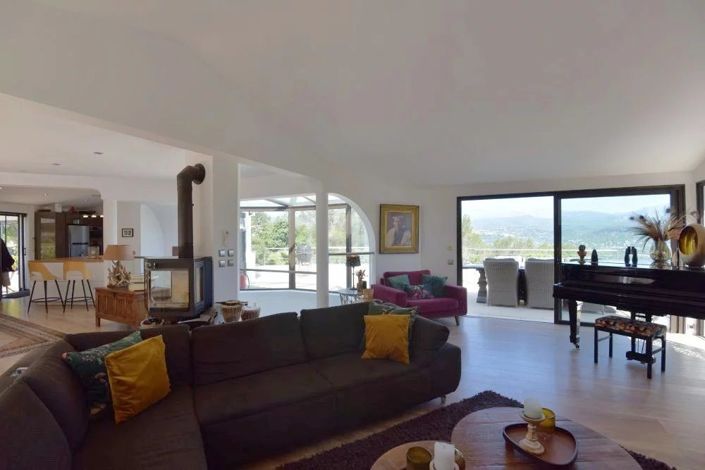Image No.5-4 Bed House for sale