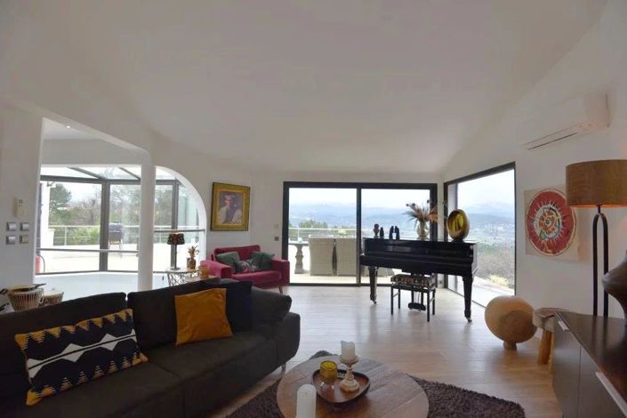 Image No.6-Maison de 4 chambres à vendre à Tourrettes