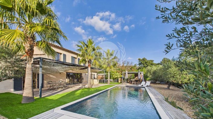 Image No.2-Maison de 4 chambres à vendre à Le Plan-de-la-Tour