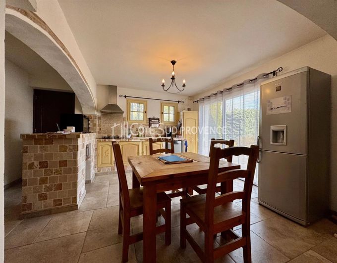 Image No.30-Maison de 4 chambres à vendre à La Roque-sur-Pernes