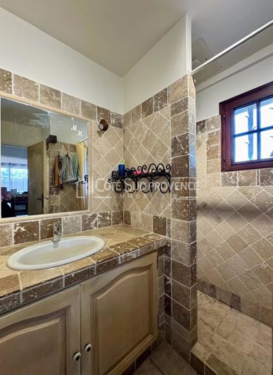 Image No.33-Maison de 4 chambres à vendre à La Roque-sur-Pernes