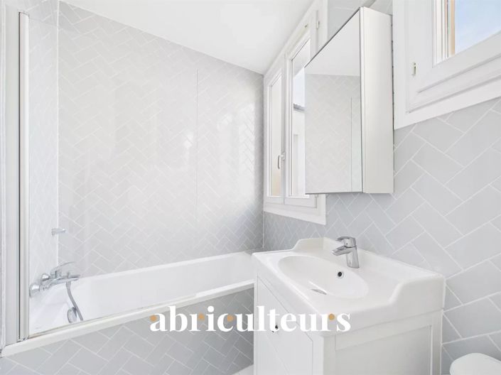 Image No.11-3 Bed Apartment for sale