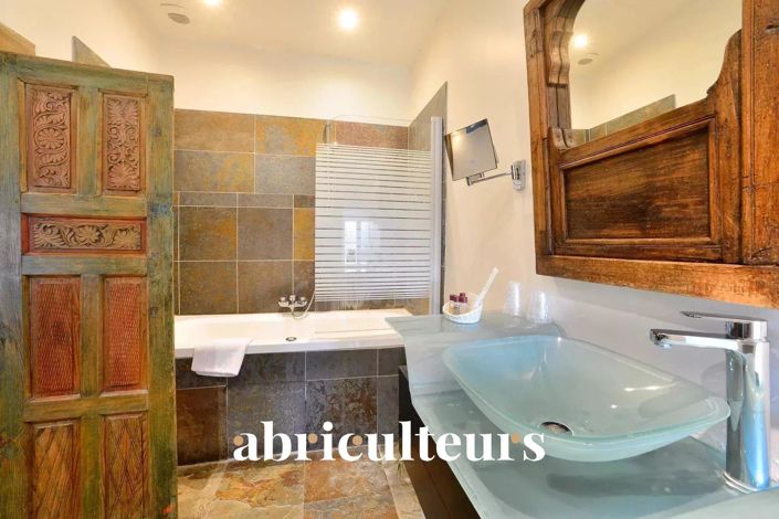 Image No.13-14 Bed House for sale