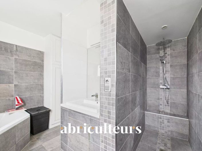 Image No.20-3 Bed House for sale