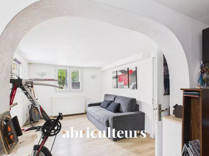 Image No.21-3 Bed House for sale