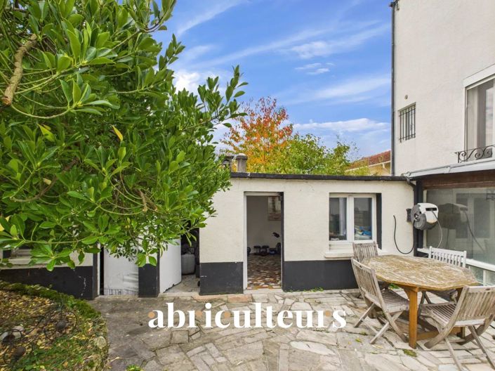 Image No.25-3 Bed House for sale