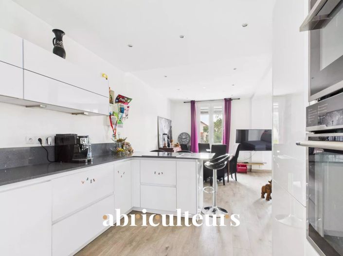 Image No.5-3 Bed House for sale