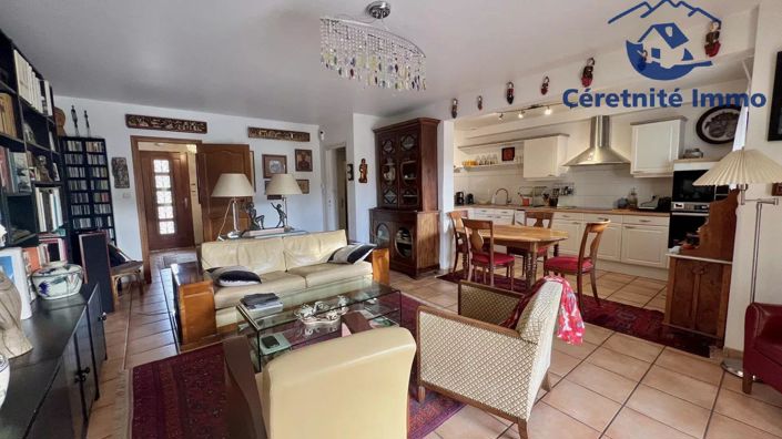 Image No.5-4 Bed House for sale