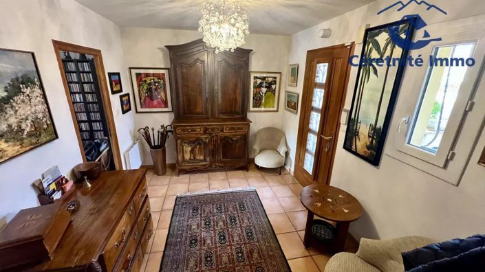 Image No.6-4 Bed House for sale