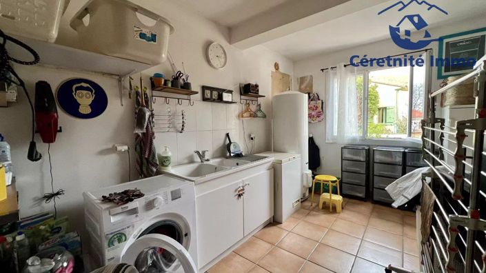 Image No.9-4 Bed House for sale