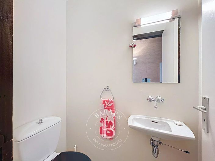 Image No.16-2 Bed Apartment for sale