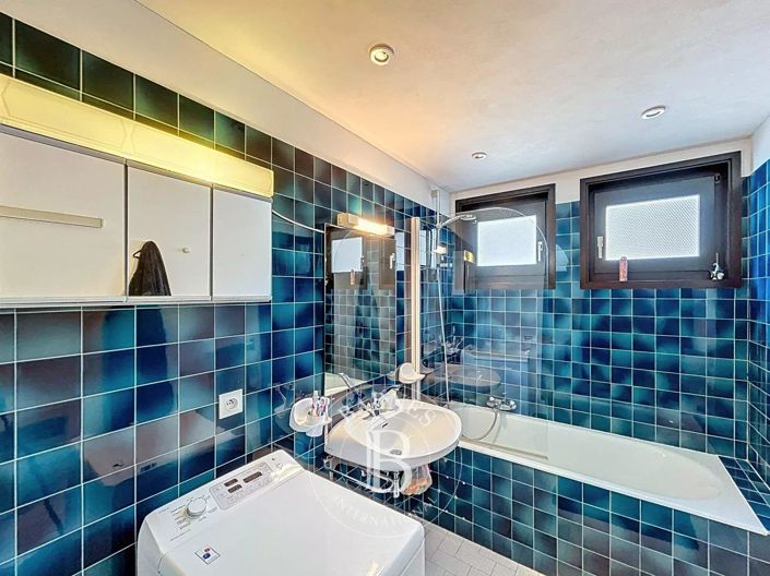 Image No.25-2 Bed Apartment for sale