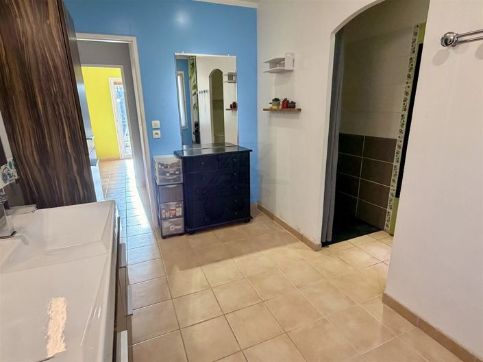 Image No.21-4 Bed House for sale