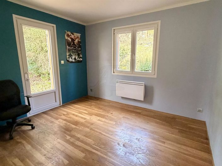 Image No.22-4 Bed House for sale