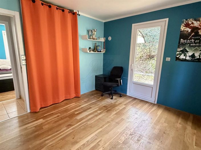 Image No.23-4 Bed House for sale