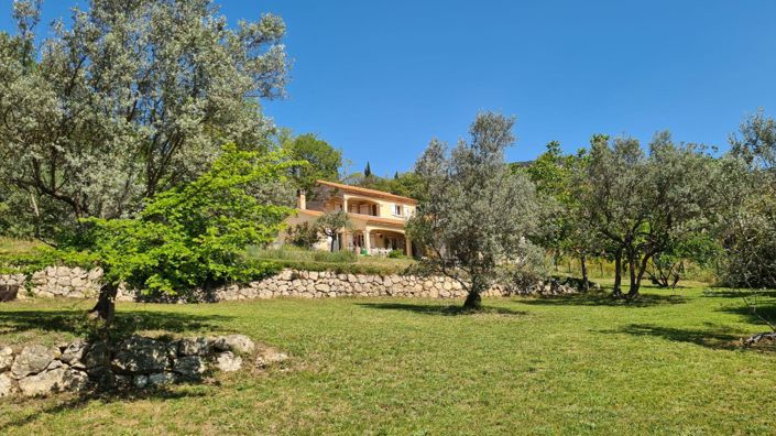 Image No.2-4 Bed House for sale