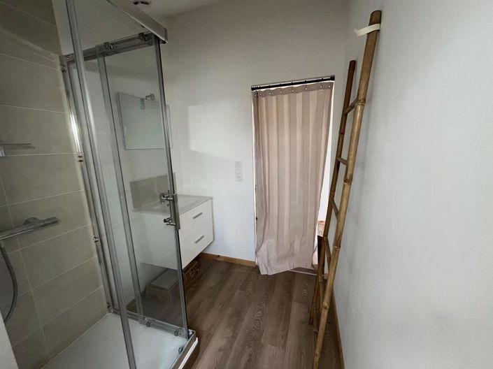 Image No.8-3 Bed House for sale