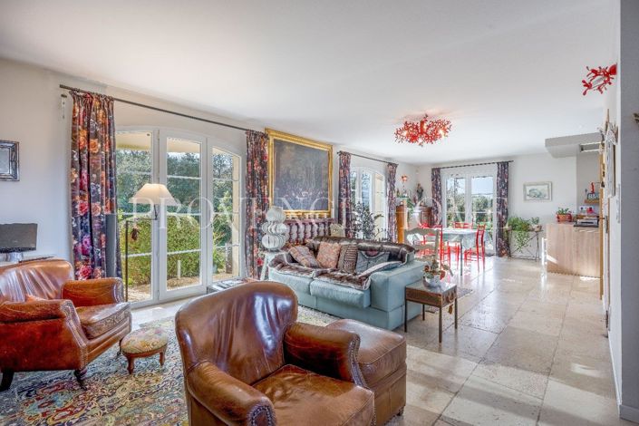 Image No.4-Propriété de 4 chambres à vendre à Oppède