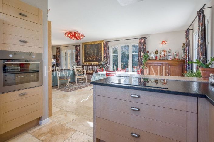 Image No.5-Propriété de 4 chambres à vendre à Oppède