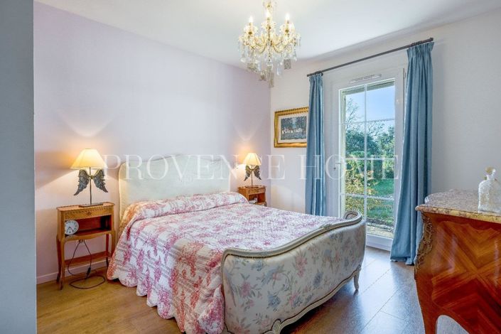 Image No.7-Propriété de 4 chambres à vendre à Oppède