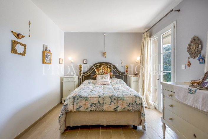 Image No.8-Propriété de 4 chambres à vendre à Oppède