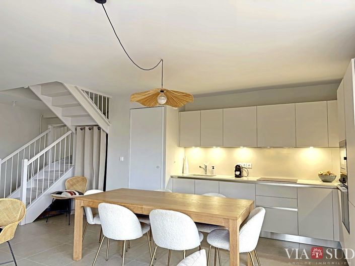 Image No.10-3 Bed Apartment for sale