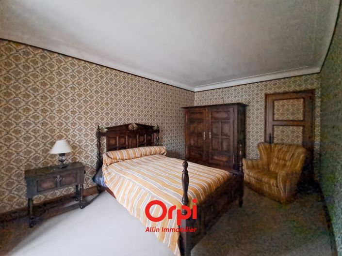 Image No.11-3 Bed House for sale