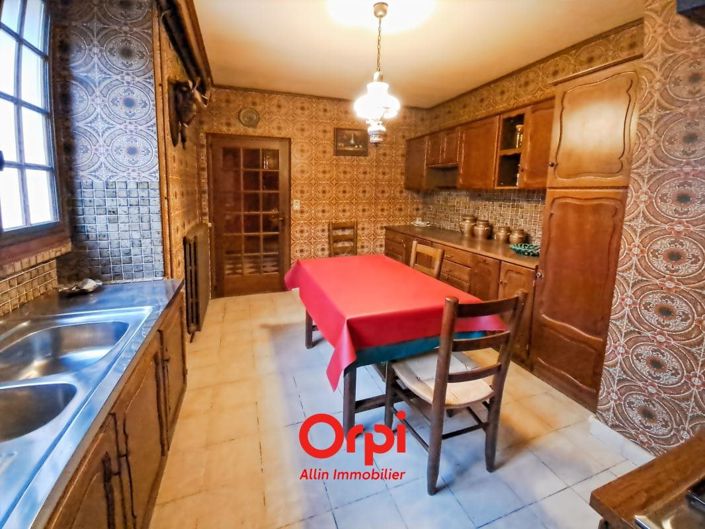 Image No.6-3 Bed House for sale